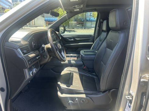 Used 2021 GMC Yukon Denali w/ Advanced Technology Package RWD image 17