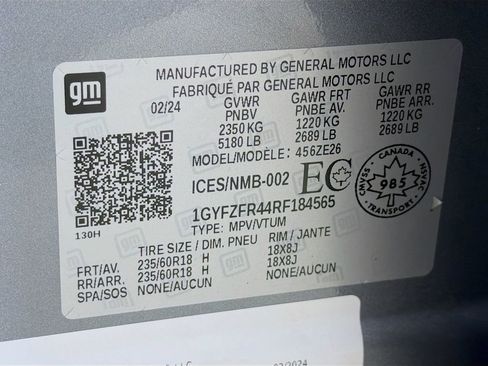 Used 2024 Cadillac XT4 Sport w/ Technology Package AWD/4WD image 29