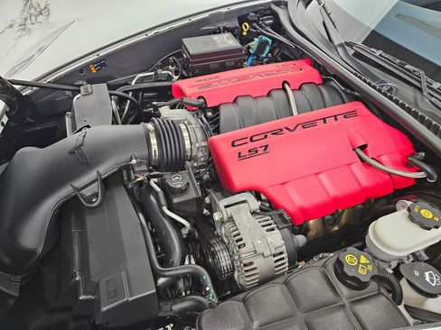 Used 2013 Chevrolet Corvette 427 w/ 1SC Preferred Equipment Group image 5