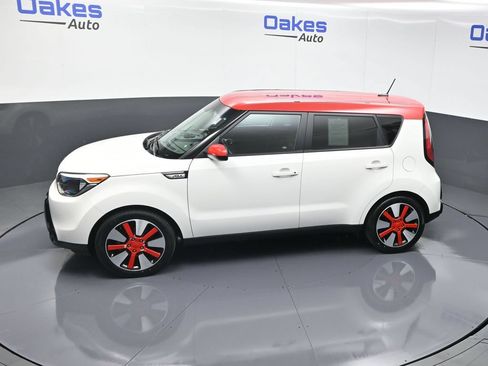 Used 2016 Kia Soul + w/ Designer's Package FWD image 46
