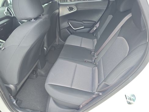 Certified 2025 Kia Soul LX FWD image 16