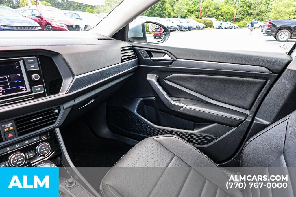 Used 2024 Volkswagen Jetta SE FWD image 40