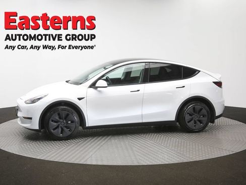 Used 2021 Tesla Model Y Long Range AWD/4WD image 54
