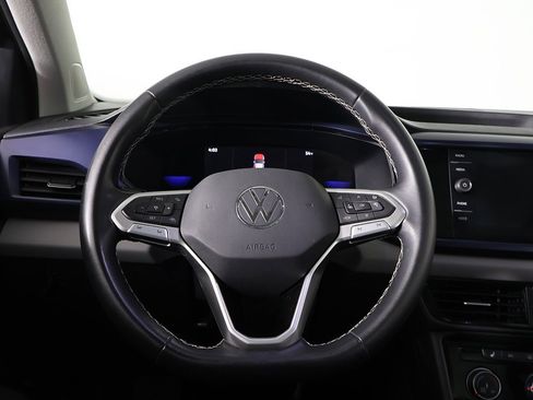 Used 2023 Volkswagen Taos SE w/ Panoramic Sunroof Package image 40