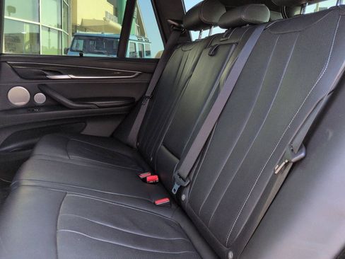 Used 2018 BMW X5 M AWD/4WD image 23