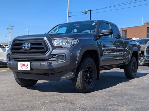 Used 2021 Toyota Tacoma SR w/ SX Package AWD/4WD image 8