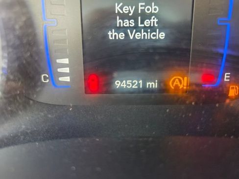 Used 2020 Chrysler Voyager LX FWD image 24