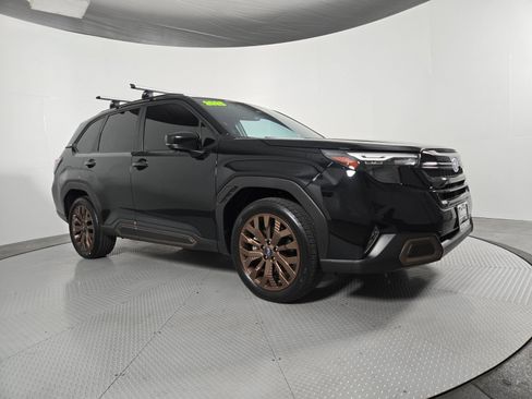 Used 2025 Subaru Forester Sport w/ Popular Package #1 AWD/4WD image 2