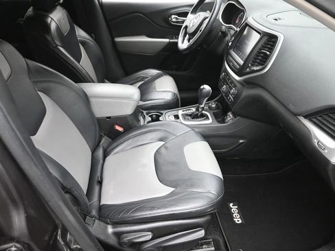 Used 2014 Jeep Cherokee Limited AWD/4WD image 7