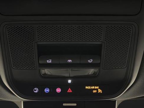 Used 2024 GMC Acadia AT4 image 34