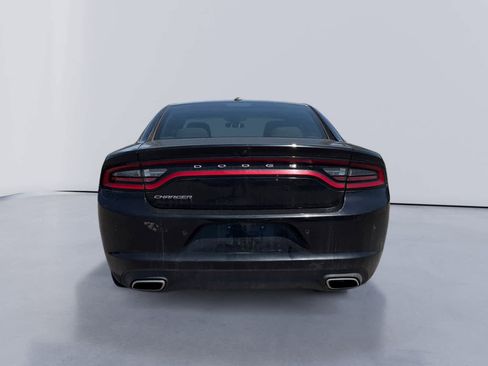 Used 2022 Dodge Charger SXT RWD image 4