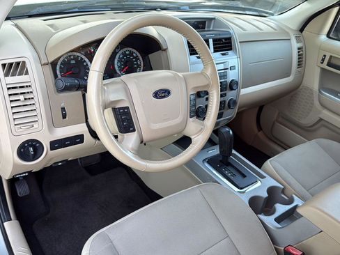 Used 2012 Ford Escape XLT image 17
