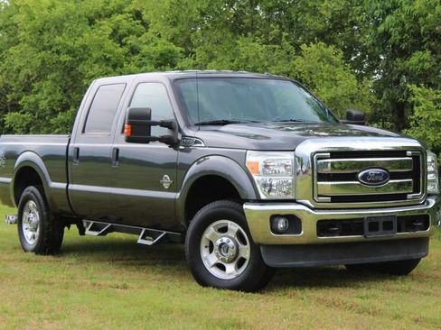 Used 2016 Ford F250 XLT w/ XLT Value Package image 1