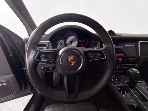 Certified 2023 Porsche Macan S AWD/4WD image 20