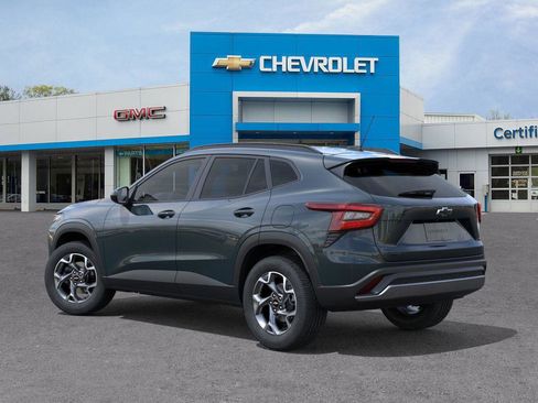 New 2026 Chevrolet Trax LT w/ LT Convenience Package image 3