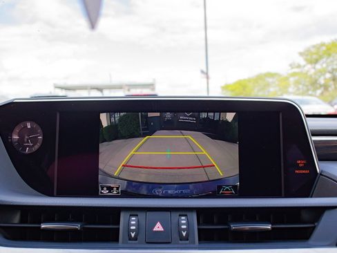 Used 2019 Lexus ES 350 w/ Premium Package FWD image 28