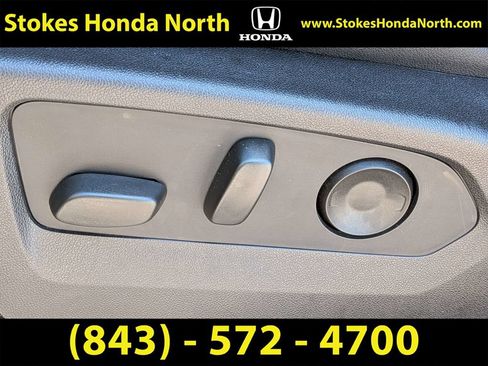 Used 2026 Chevrolet Colorado ZR2 w/ Technology Package AWD/4WD image 22