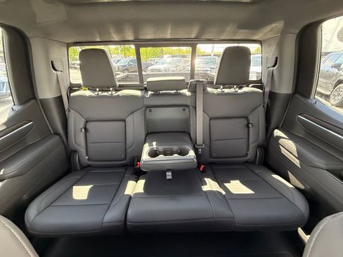 New 2026 GMC Sierra 1500 SLT w/ SLT Premium Package AWD/4WD image 22
