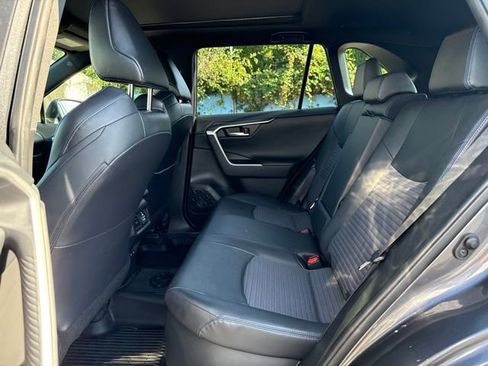 Used 2020 Toyota RAV4 XSE AWD/4WD image 17