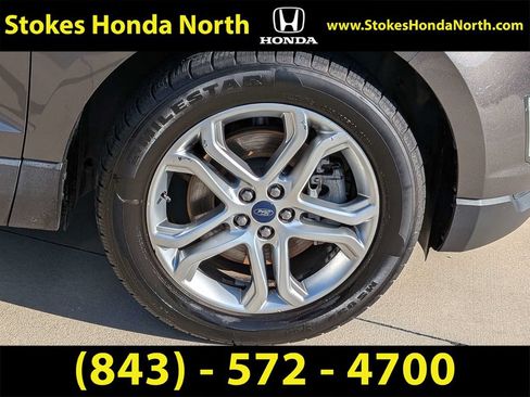 Used 2018 Ford Edge Titanium w/ Equipment Group 301A FWD image 15