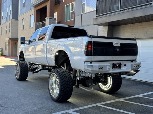 Used 2013 Ford F250 Platinum AWD/4WD image 5