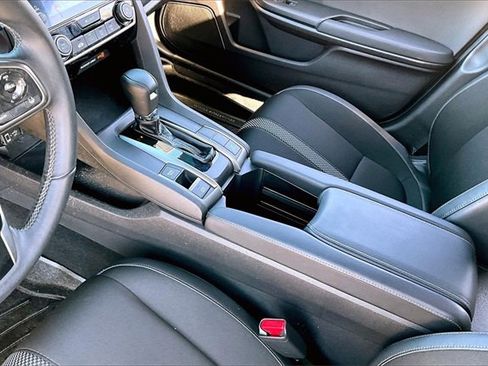 Used 2021 Honda Civic Sport image 14
