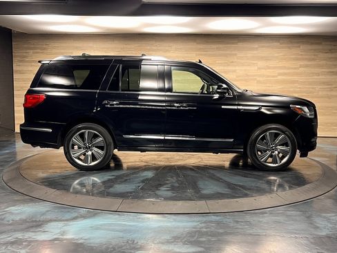 Used 2018 Lincoln Navigator Reserve w/ Technology Package image 11