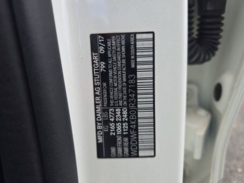 Used 2018 Mercedes-Benz C 300 4MATIC Sedan image 30