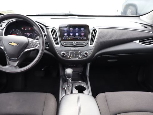 Used 2024 Chevrolet Malibu LT image 14