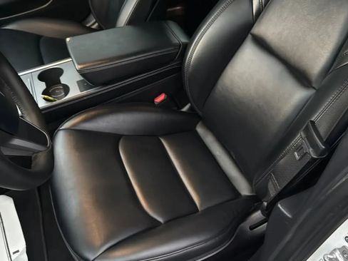 Used 2022 Tesla Model 3 Long Range AWD/4WD image 10