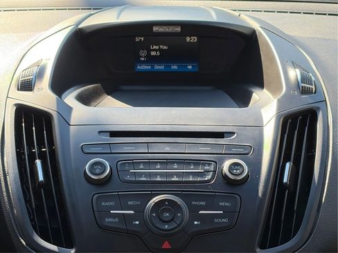 Used 2017 Ford Escape SE image 17