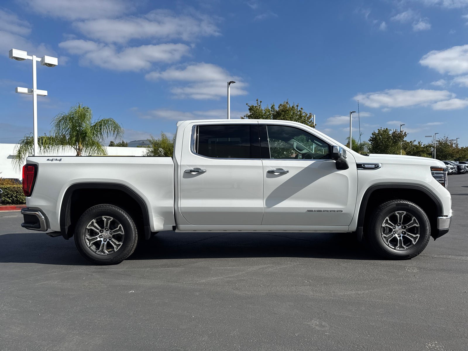 Used 2026 GMC Sierra 1500 SLT w/ SLT Convenience Package AWD/4WD image 7