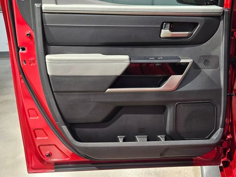 Used 2024 Toyota Tundra Limited image 35