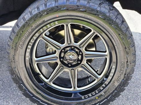 Used 2022 Chevrolet Silverado 1500 RST w/ Redline Edition AWD/4WD image 36