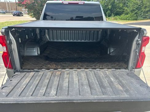 Used 2023 Chevrolet Silverado 1500 LTZ AWD/4WD image 16