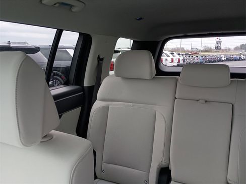 New 2026 Hyundai Santa Fe SE image 12