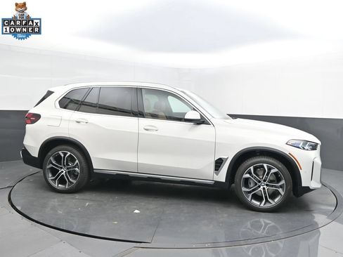 Used 2026 BMW X5 xDrive40i w/ Climate Comfort Package AWD/4WD image 3