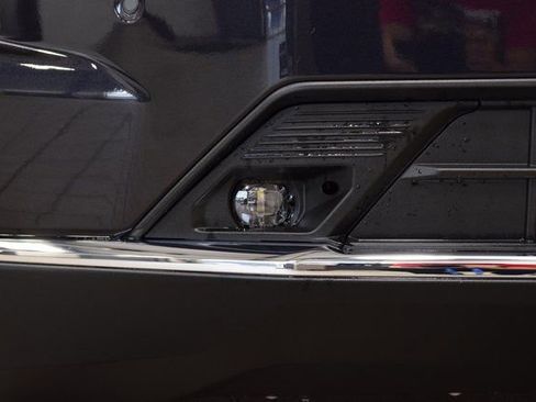 New 2025 Chevrolet Suburban Premier image 14