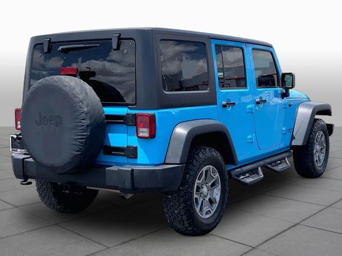 Used 2017 Jeep Wrangler Unlimited Rubicon w/ Connectivity Group AWD/4WD image 13