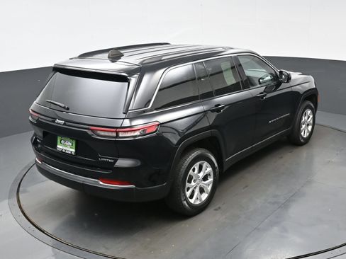Used 2023 Jeep Grand Cherokee Limited AWD/4WD image 39
