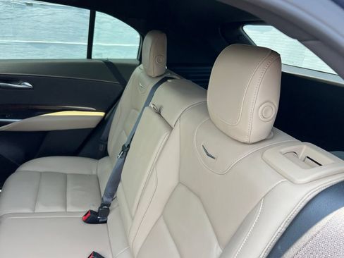 Used 2025 Cadillac XT4 Premium Luxury FWD image 16