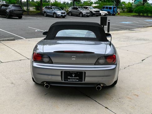 Used 2000 Honda S2000 image 6