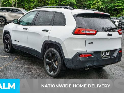 Used 2016 Jeep Cherokee Sport FWD image 5