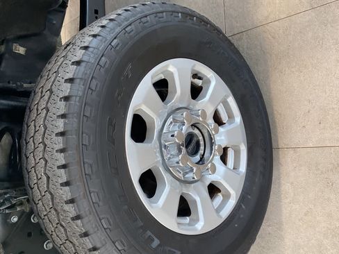 Certified 2024 Ford F350 XLT image 9