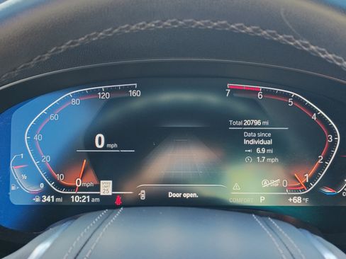 Used 2023 BMW 530i w/ Convenience Package image 28