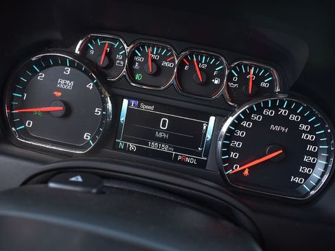 Used 2018 Chevrolet Tahoe Premier AWD/4WD image 14