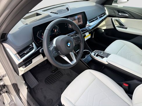 New 2026 BMW X1 xDrive28i w/ Technology Package AWD/4WD image 25
