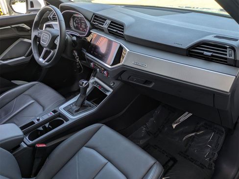 Used 2022 Audi Q3 2.0T Premium w/ Convenience Package image 21