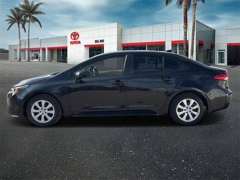Used 2020 Toyota Corolla LE image 5