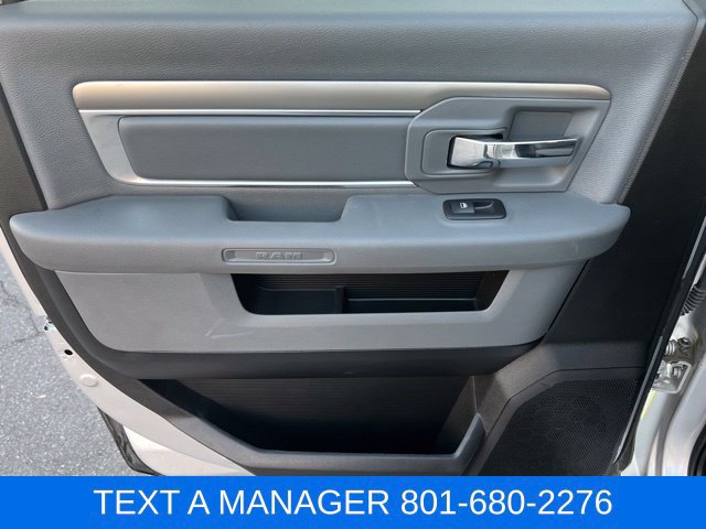 Used 2019 RAM 1500 Classic SLT AWD/4WD image 37